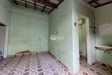 Casa &agrave; venda - 204m&sup2; - Centro