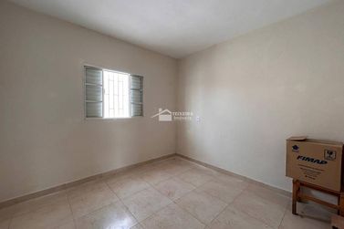 Casa &agrave; venda - 85m&sup2; - Centro