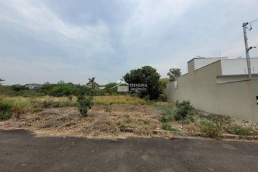 Terreno &agrave; venda - 278m&sup2; - Morada dos P&aacute;ssaros