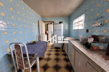 Casa &agrave; venda - 203m&sup2; - Centro