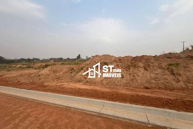 Terreno &agrave; venda - 200m&sup2; - Parque da Liberdade
