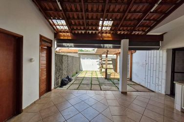 Casa &agrave; venda - 377m&sup2; - Vila Mosconi