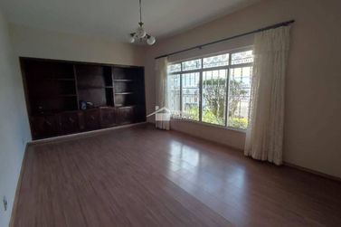 Casa &agrave; venda - 238m&sup2; - Centro