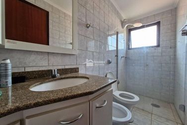 Casa &agrave; venda - 377m&sup2; - Vila Mosconi