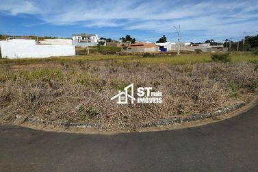 Terreno &agrave; venda - 304m&sup2; - Parque S&atilde;o Cristov&atilde;o