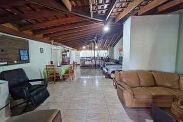 Casa &agrave; venda - 95m&sup2; - Dos Garibaldi