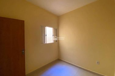 Casa &agrave; venda - 100m&sup2; - Jardim Rio Negro