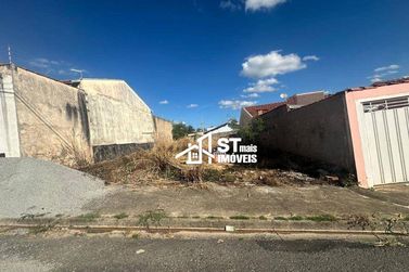 Terreno &agrave; venda - 200m&sup2; - Jardim Europa III