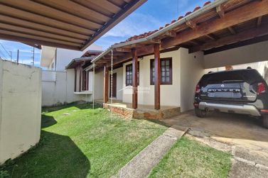 Casa &agrave; venda - 226m&sup2; - Jardim It&aacute;lia