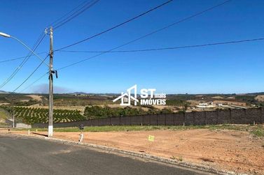 Terreno &agrave; venda - 300m&sup2; - Condominio Village