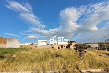 Terreno &agrave; venda - 250m&sup2; - Alto da Bela Vista