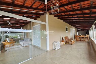 Casa &agrave; venda - 260m&sup2; - Clube Uva