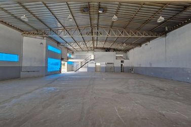 Sal&atilde;o Comercial para alugar - 770m&sup2; - Jardim Mirante