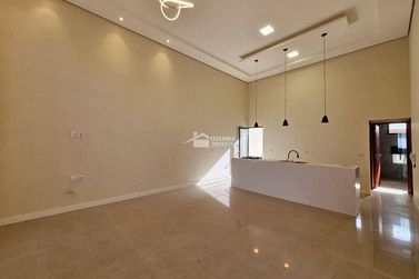 Casa &agrave; venda - 140m&sup2; - 