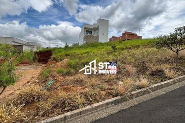 Terreno &agrave; venda - 160m&sup2; - Jardim Heloisa