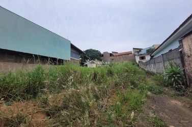 Terreno &agrave; venda - 360m&sup2; - Vila Euclides