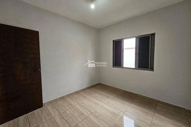 Casa &agrave; venda - 197m&sup2; - Jardim Mirante