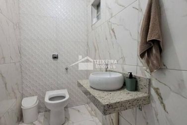 Casa &agrave; venda - 202m&sup2; - 