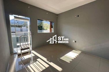 Casa &agrave; venda - 100m&sup2; - Santo Antonio de Lisboa