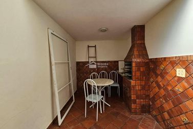 Casa &agrave; venda - 250m&sup2; - Vila Buzato