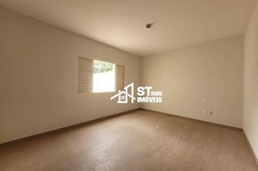 Casa &agrave; venda - 220m&sup2; - Centro