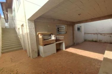 Casa &agrave; venda - 238m&sup2; - Centro