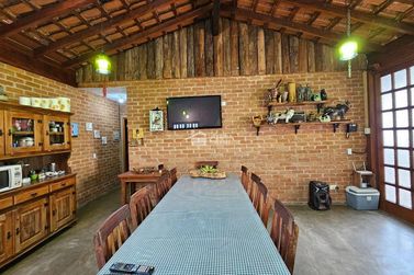 Casa &agrave; venda - 300m&sup2; - Centro