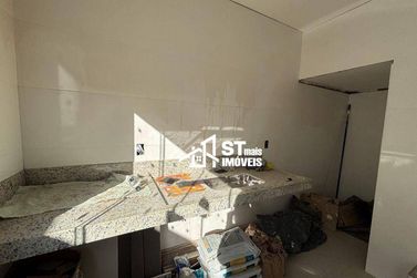 Sobrado &agrave; venda - 91m&sup2; - Jardim do Lago