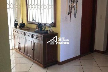 Casa &agrave; venda - 180m&sup2; - Jardim Mantiqueira