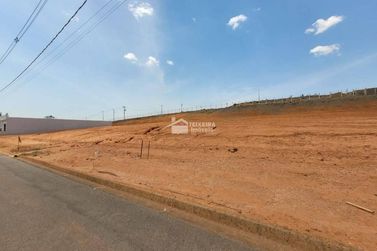 Terreno &agrave; venda - 1615m&sup2; - Trade Park
