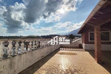 Sobrado &agrave; venda - 235m&sup2; - Centro