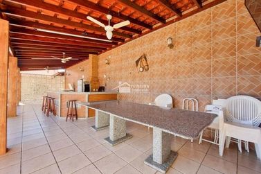 Casa &agrave; venda - 207m&sup2; - 