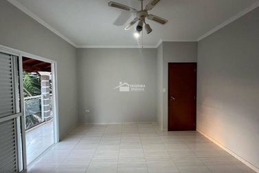 Sobrado &agrave; venda - 500m&sup2; - Jardim Mantiqueira II