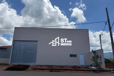 Sal&atilde;o Comercial para alugar - 900m&sup2; - Trad Park