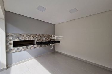 Casa &agrave; venda - 200m&sup2; - Centro
