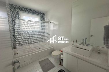 Sobrado &agrave; venda - 285m&sup2; - Centro