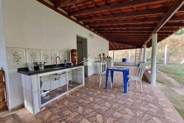 S&iacute;tio &agrave; venda - 180m&sup2; - Zona Rural