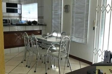 Casa &agrave; venda - 180m&sup2; - Jardim Mantiqueira II