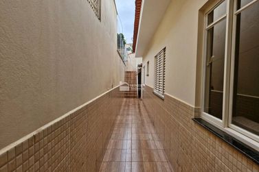 Casa &agrave; venda - 120m&sup2; - 