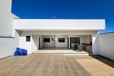 Casa &agrave; venda - 100m&sup2; - Santo Ant&ocirc;nio de Lisboa
