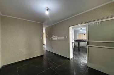 Casa &agrave; venda - 274m&sup2; - Centro