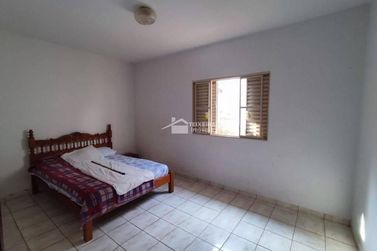 Casa &agrave; venda - 140m&sup2; - Vila Buzato