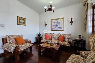 Casa &agrave; venda - 397m&sup2; - Jardim Mantiqueira II