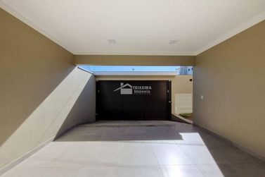 Casa &agrave; venda - 210m&sup2; - Jardim Mantiqueira II