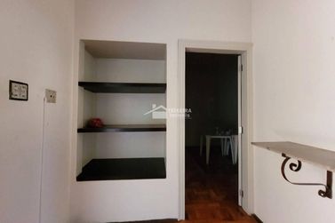 Casa &agrave; venda - 500m&sup2; - Centro