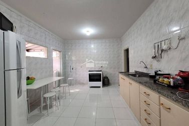 Casa &agrave; venda - 202m&sup2; - 