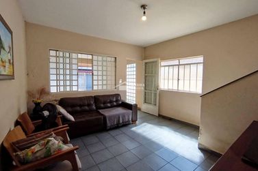 Sobrado &agrave; venda - 134m&sup2; - Centro