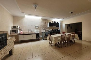 Casa &agrave; venda - 340m&sup2; - Centro