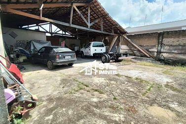 Terreno &agrave; venda - 300m&sup2; - Vila Graziani