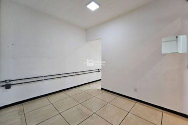 Sala Comercial para alugar - 168m&sup2; - Centro